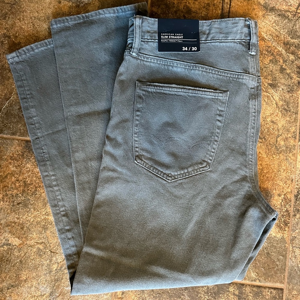 American Eagle Outfitters Men's Slim Straight Gray Jeans